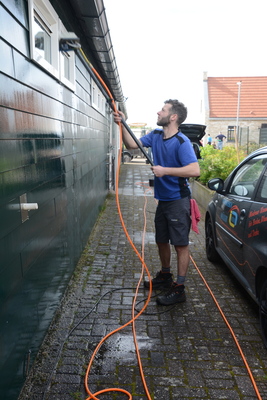 bezem-24-83 bezem-24-83